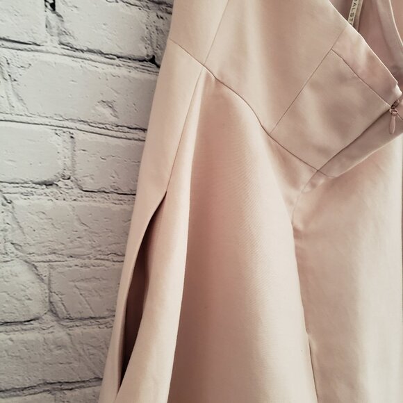 Halston Heritage Structured Halter Dress - Picture 13 of 16